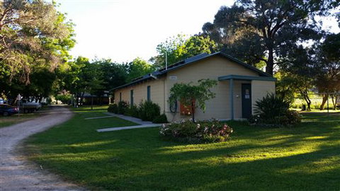 Valley View Caravan Park - Darwin Tourism 1