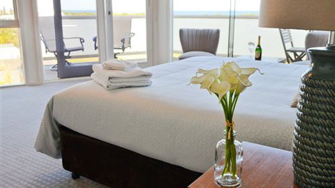 Whitesbeach Guesthouse - Darwin Tourism 1