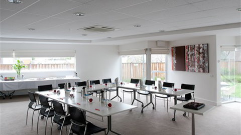 Punthill Apartment Hotels - Essendon Grand - Darwin Tourism 5