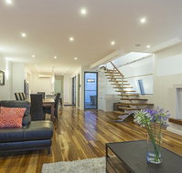 Serenity Torquay Sea View Luxury Beachfront - Darwin Tourism