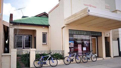 The Glen Bakery - Darwin Tourism 0