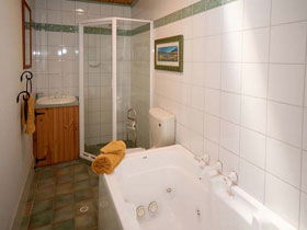 Karinga Park Coach House - Darwin Tourism 3