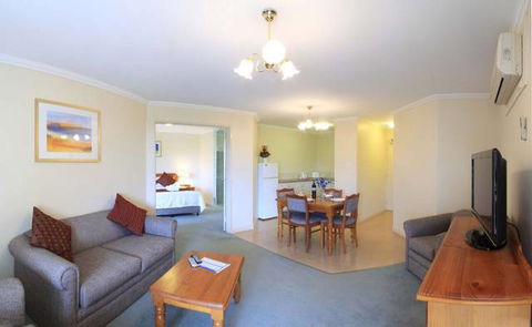 Abbey Beach Resort - Darwin Tourism 0
