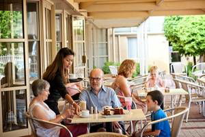 Abbey Beach Resort - Darwin Tourism 10