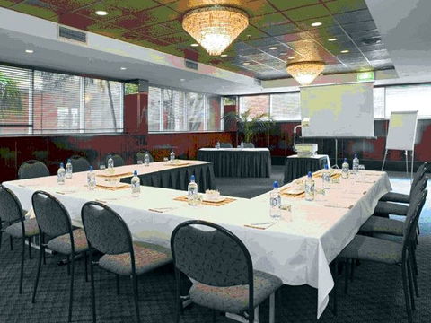 Metro Aspire Hotel Sydney - Darwin Tourism 1