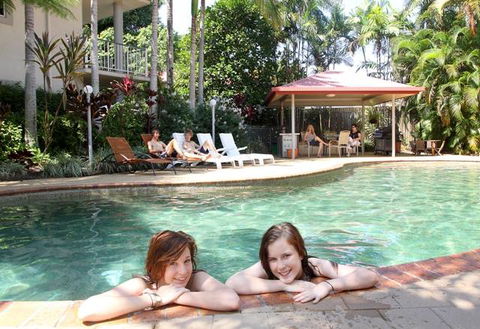 Cairns Reef Apartments & Motel - Darwin Tourism 0