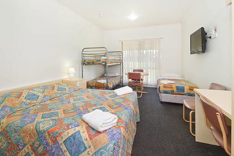 Carrum Downs Motel - Darwin Tourism 0
