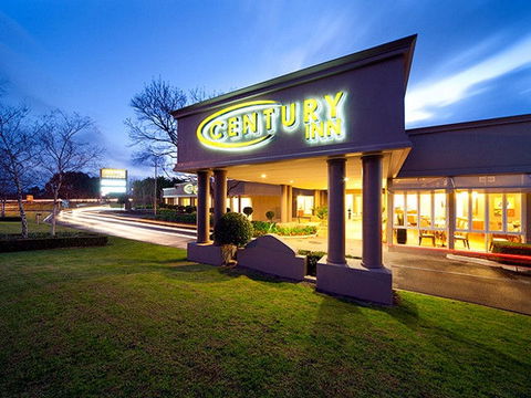 Century Inn - Darwin Tourism 0