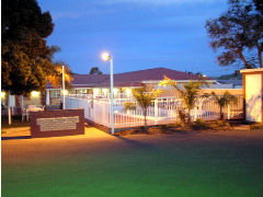 Charles Rasp Motor Inn - Darwin Tourism 0