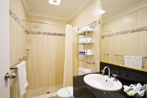Comfort Inn & Suites Georgian - Darwin Tourism 4