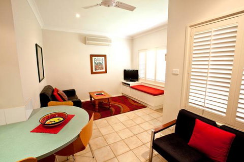 Country Apartments - Darwin Tourism 0