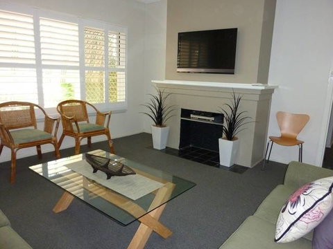 Country Apartments - Darwin Tourism 1