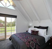 Creek Cottage Bed  Breakfast - Darwin Tourism