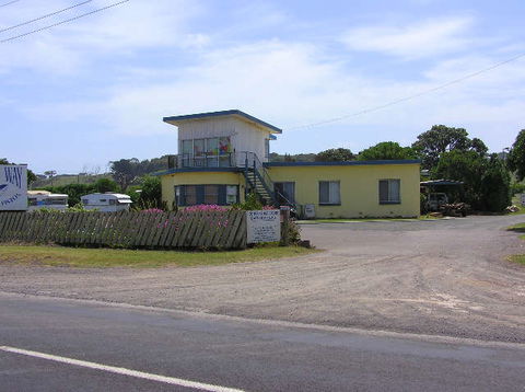 Dutton Way Caravan Park - Darwin Tourism 0