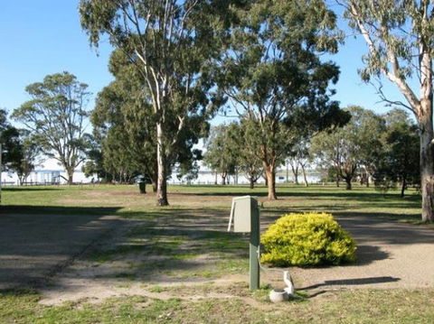 Eagle Point Caravan Park - Darwin Tourism 0