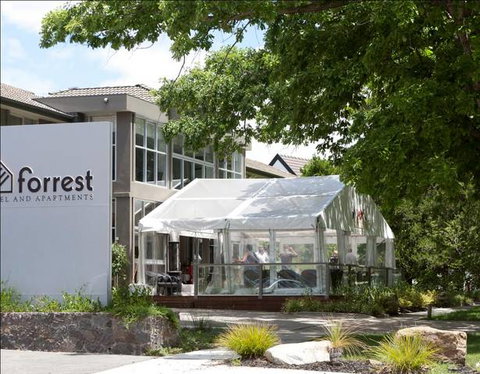 Forrest Hotel & Apartments - Darwin Tourism 1