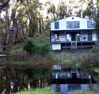 Hidden Grove Retreat - Darwin Tourism