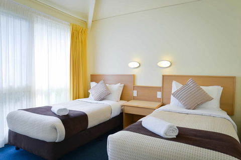 Pacific Palms Resort - Darwin Tourism 3