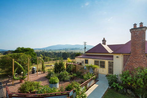 Stony Creek Farm B&B - Darwin Tourism 1
