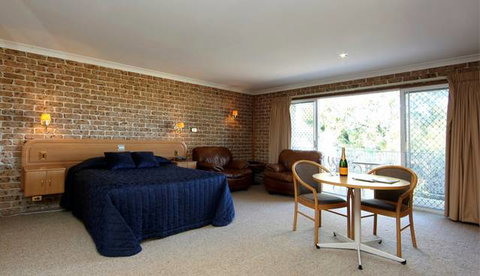 Hermitage Campbelltown - Darwin Tourism 0