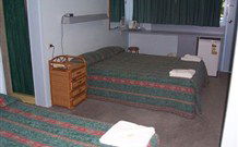 Crown Hotel Motel - Grafton - Darwin Tourism 0