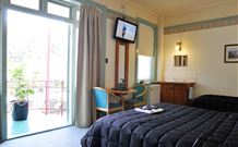 Hotel Gosford - Gosford - Darwin Tourism 1