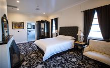 The Commercial Boutique Hotel - Tenterfield - Darwin Tourism 2