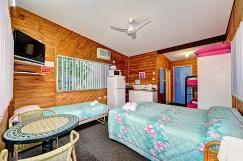 Bargara Gardens Motel And Holiday Villas - Darwin Tourism 0