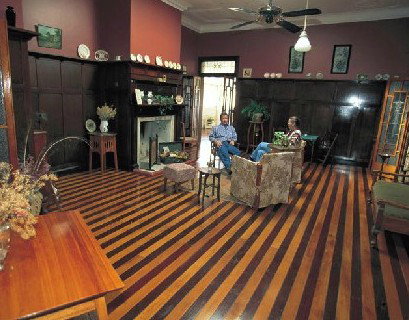 Hotel Corones - Darwin Tourism 3