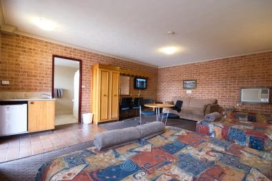 Blue Gum Motor Inn - Darwin Tourism 1