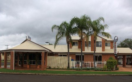 Charleville Motel - Darwin Tourism 3