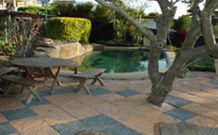 Aberthin Bed And Breakfast - - Darwin Tourism 1