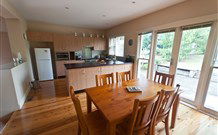 Bromyard Cottage - Darwin Tourism 0