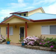 Whitby on Wallis Lakefront Cottage - Darwin Tourism