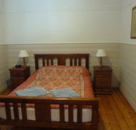 About Town Cottages - Yellow Gum Cottage - Darwin Tourism