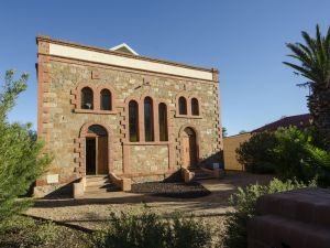 Broken Hill Outback Church Stay - Darwin Tourism 0