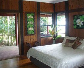 Byfield Mountain Retreat - Darwin Tourism 1