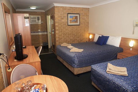 Forest Lodge Motor Inn And Restaurant - Darwin Tourism 2