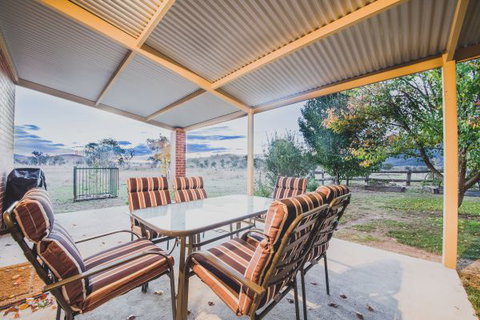 Alpine Edge Accommodation - Darwin Tourism 6