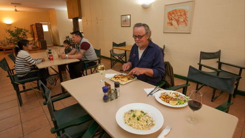 Tilmouth Well Roadhouse - Darwin Tourism 5