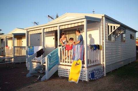 Christies Beach Tourist Park - Darwin Tourism 0