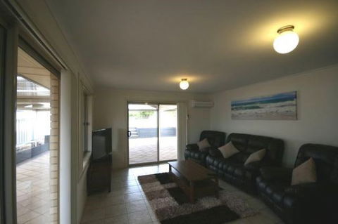 LJ Hooker Goolwa Holiday Rentals - 42 Underwood Avenue, Goolwa Beach - Darwin Tourism 22