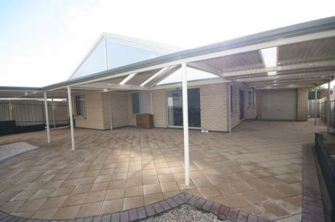 LJ Hooker Goolwa Holiday Rentals - 42 Underwood Avenue, Goolwa Beach - Darwin Tourism 23