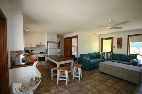 LJ Hooker Goolwa Holiday Rentals - 15 Eaton Avenue, Goolwa Beach - Darwin Tourism 2