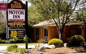 Tea House Motor Inn - Darwin Tourism 0
