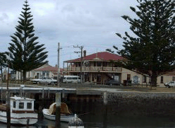 Port Albert Hotel - Darwin Tourism