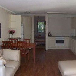 Burleigh Palms Holiday Apartments - Darwin Tourism 1