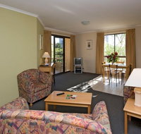 Kingston Court Serviced Apartments - Darwin Tourism