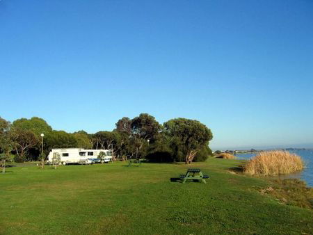 Lake Albert Caravan Park - Darwin Tourism 4