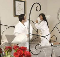 Wine  Roses Bed  Breakfast - Darwin Tourism